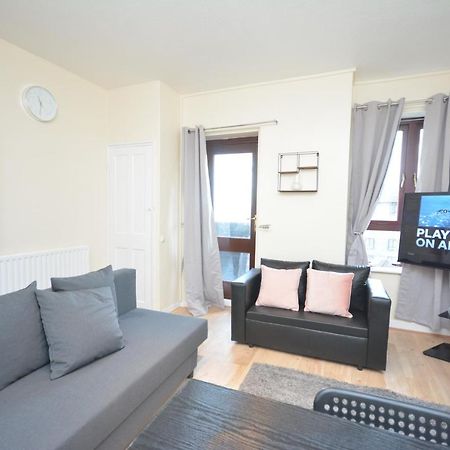 Lovely 4 Bedroom Apartment Close To The City Walking Distance From The Rivere View Лондон Экстерьер фото