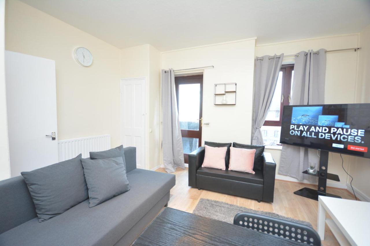 Lovely 4 Bedroom Apartment Close To The City Walking Distance From The Rivere View Лондон Экстерьер фото